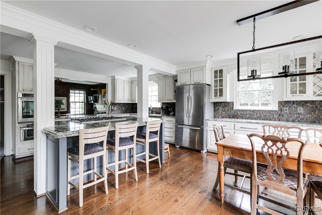 207 Queen Charlotte Rd