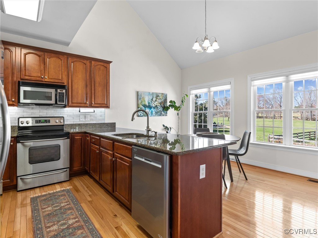 1925 Hope Meadow Way