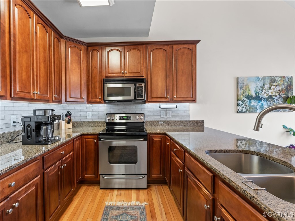 1925 Hope Meadow Way