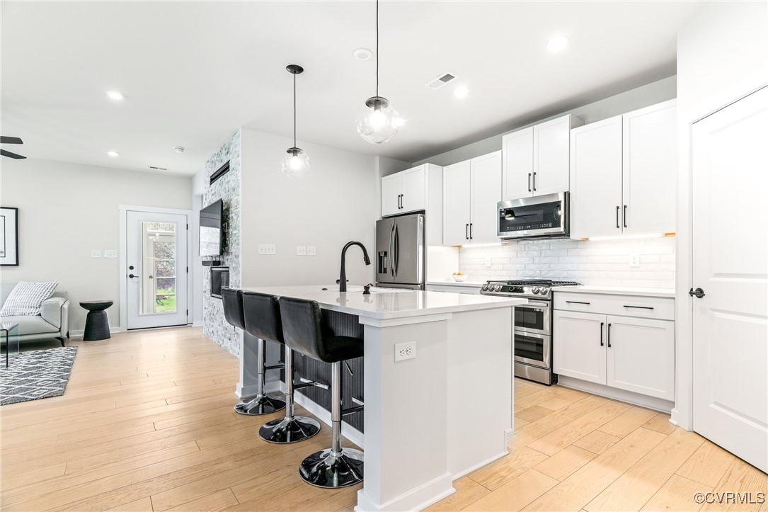 10013 Potters Wheel Way