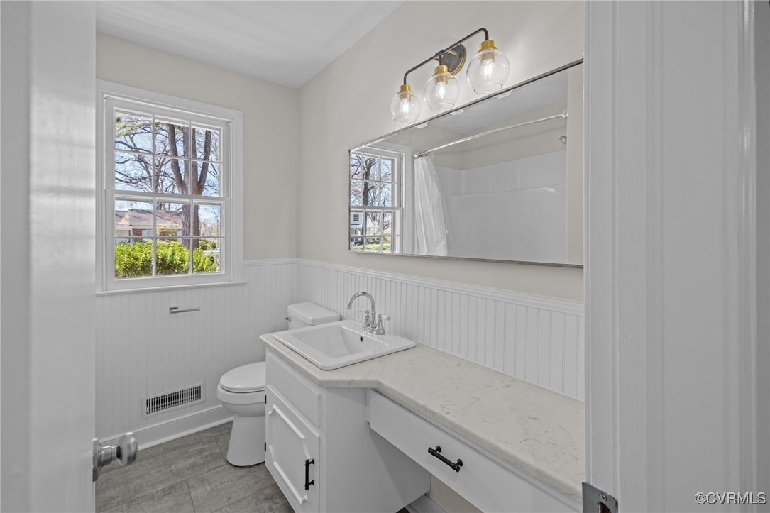 1009 Westbriar Dr