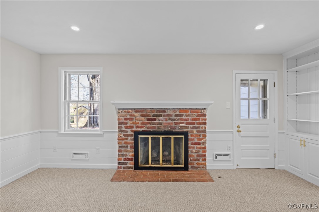 1009 Westbriar Dr