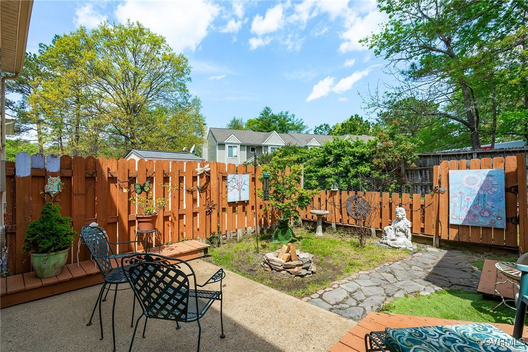 1831 Random Winds Ct