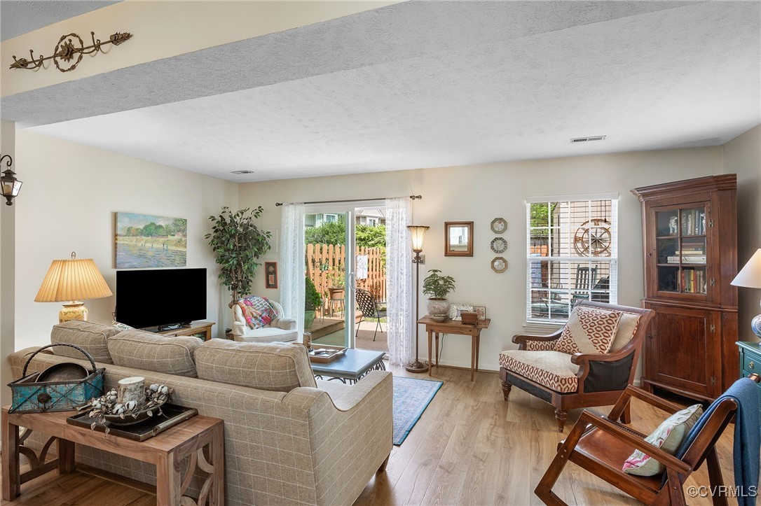 1831 Random Winds Ct