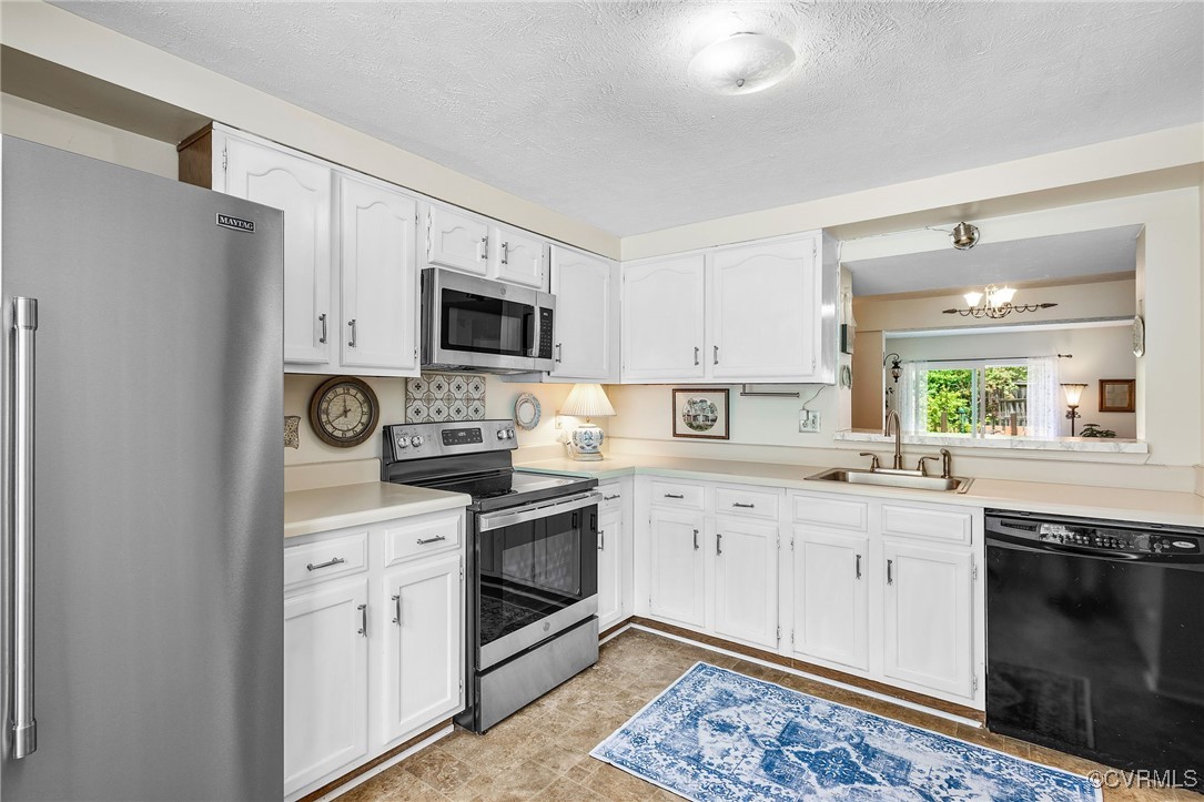 1831 Random Winds Ct