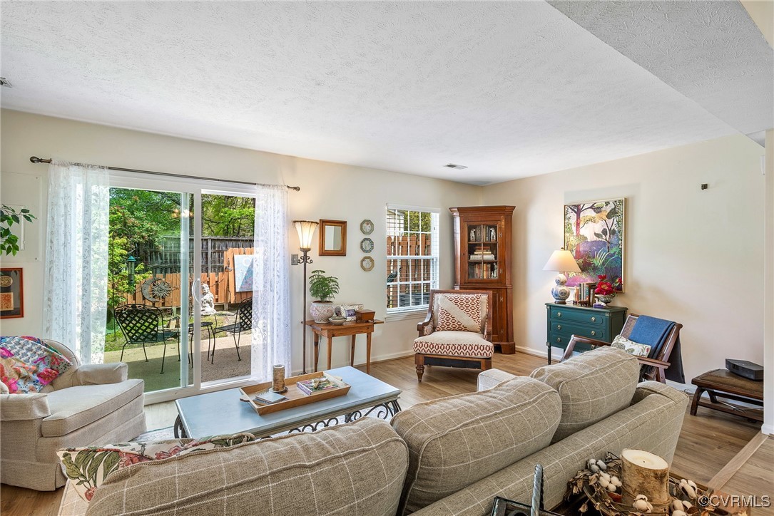 1831 Random Winds Ct