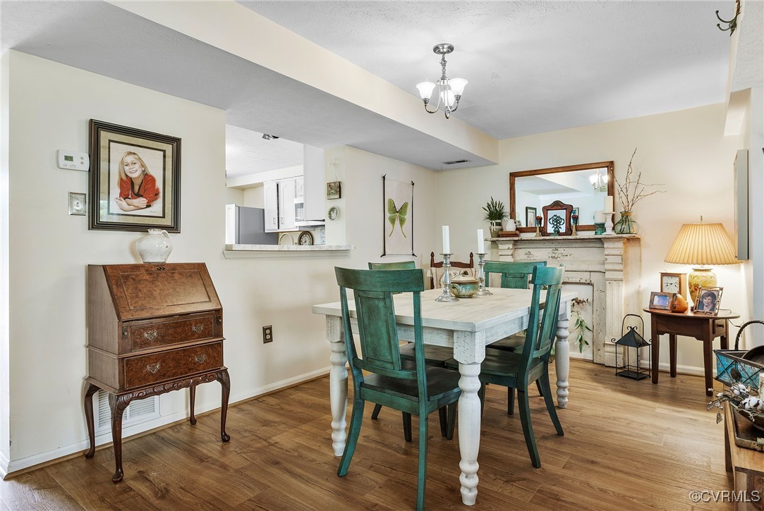 1831 Random Winds Ct