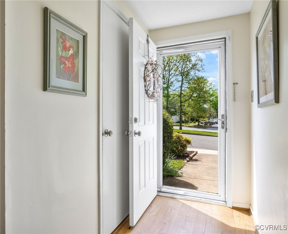 1831 Random Winds Ct