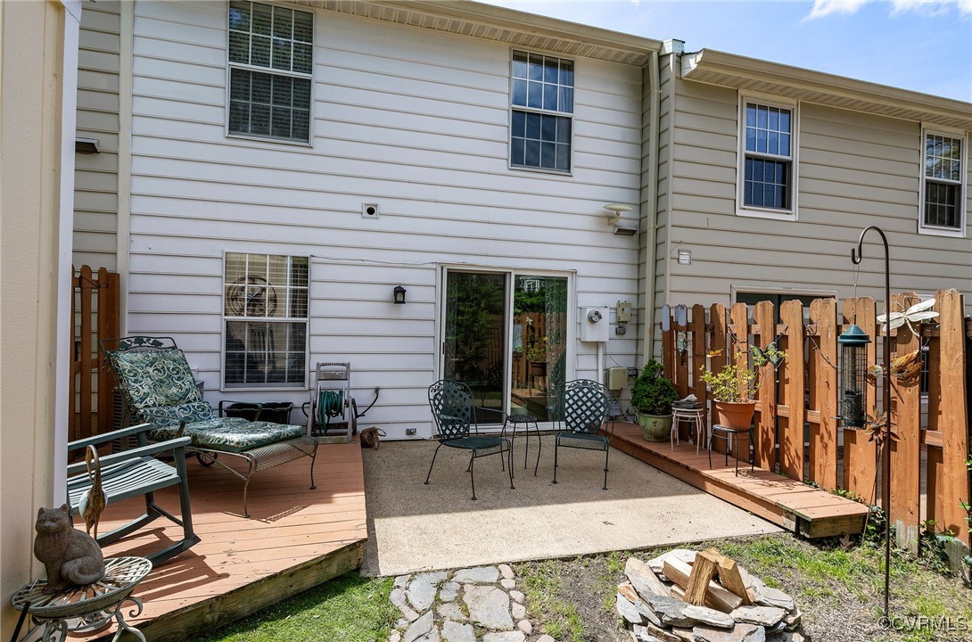 1831 Random Winds Ct