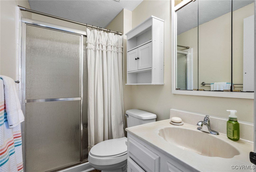 1831 Random Winds Ct