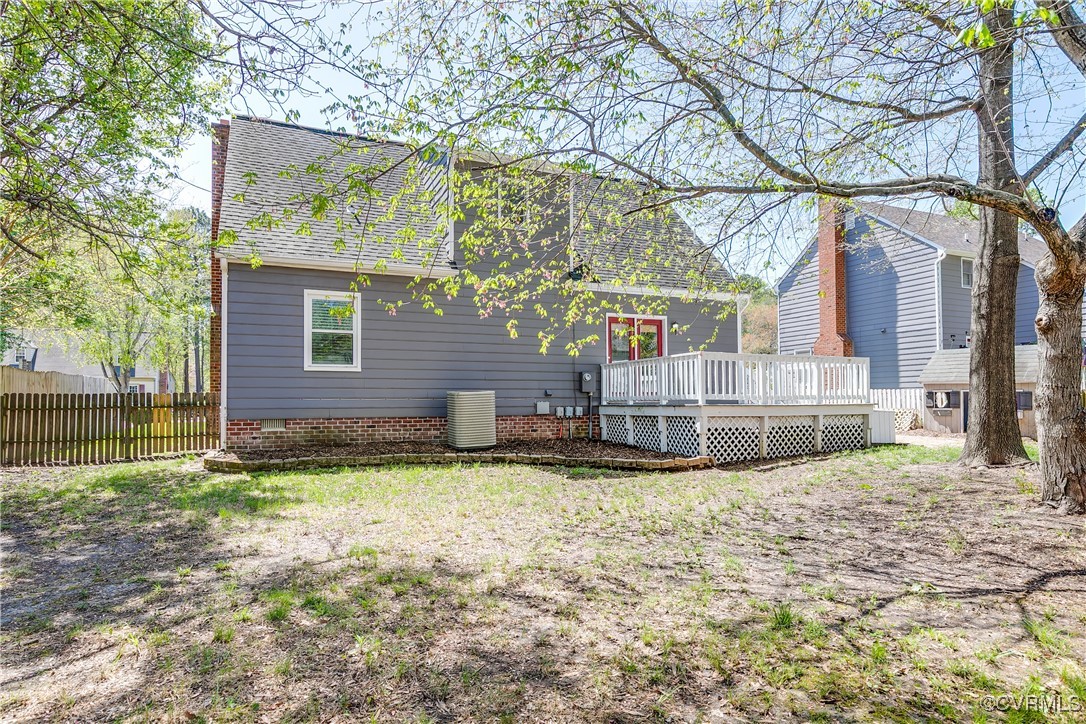 9708 Wendhurst Dr