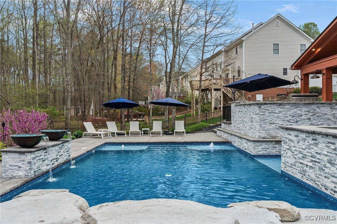 15560 Fox Cove Cir