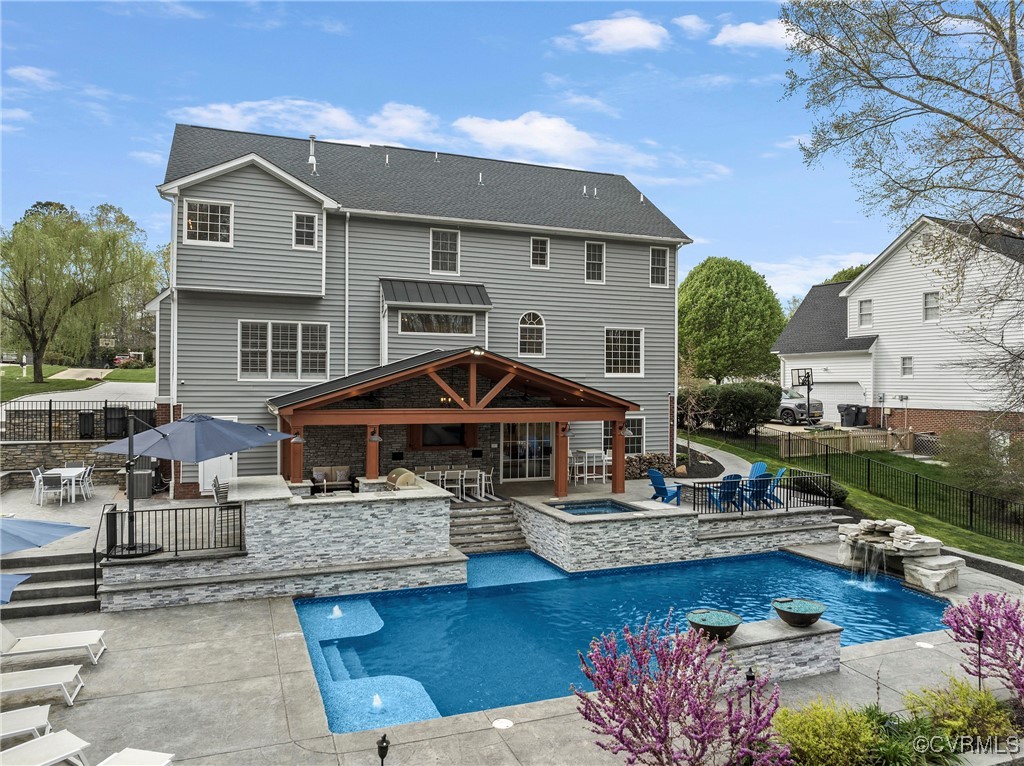 15560 Fox Cove Cir