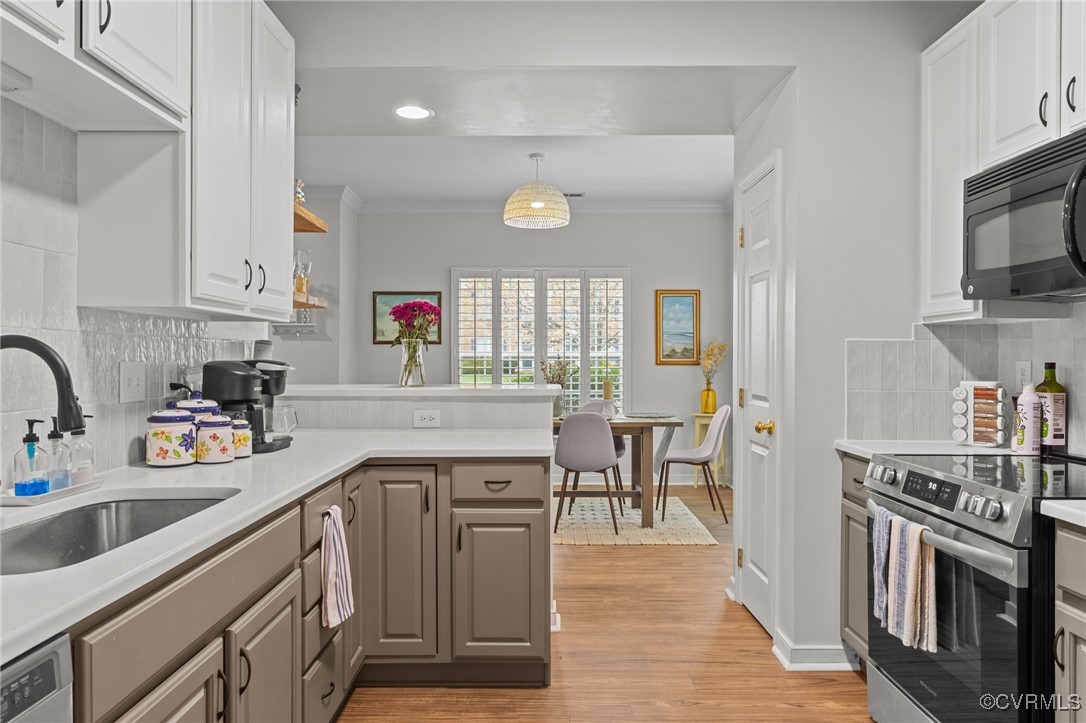 7411 Willow Crossing Ter