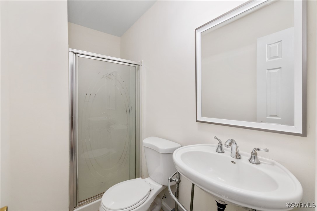 12324 Deerhurst Dr