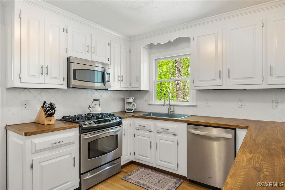 3001 Winterfield Rd