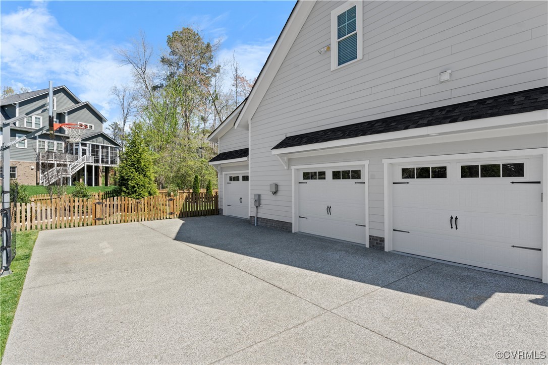 2437 Mitchells Mill Dr