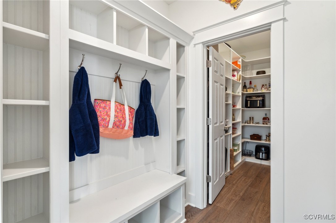 7207 Maple Summit Ln