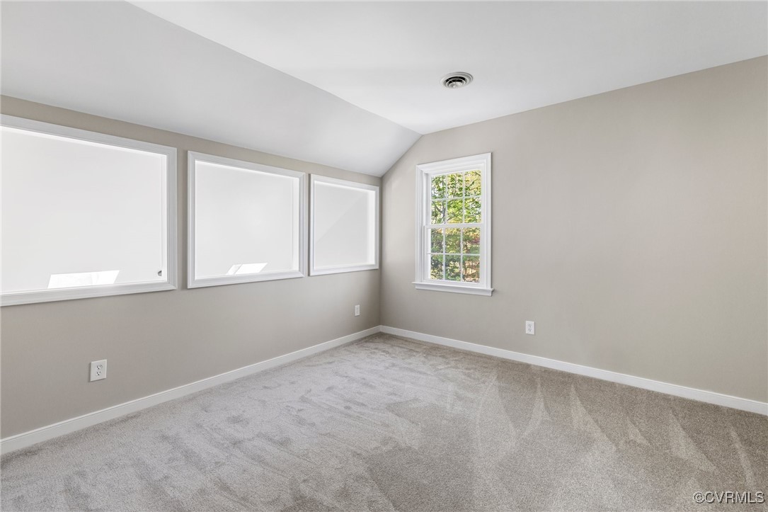8412 Sir Lionel Pl