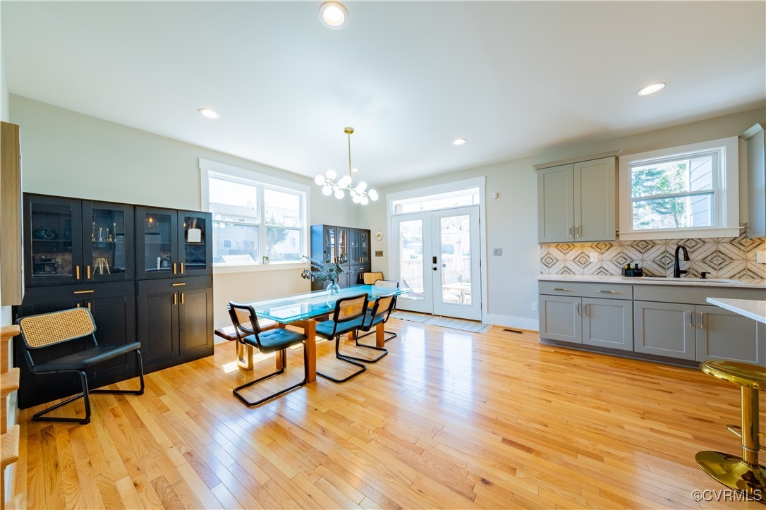 300 W 25th St