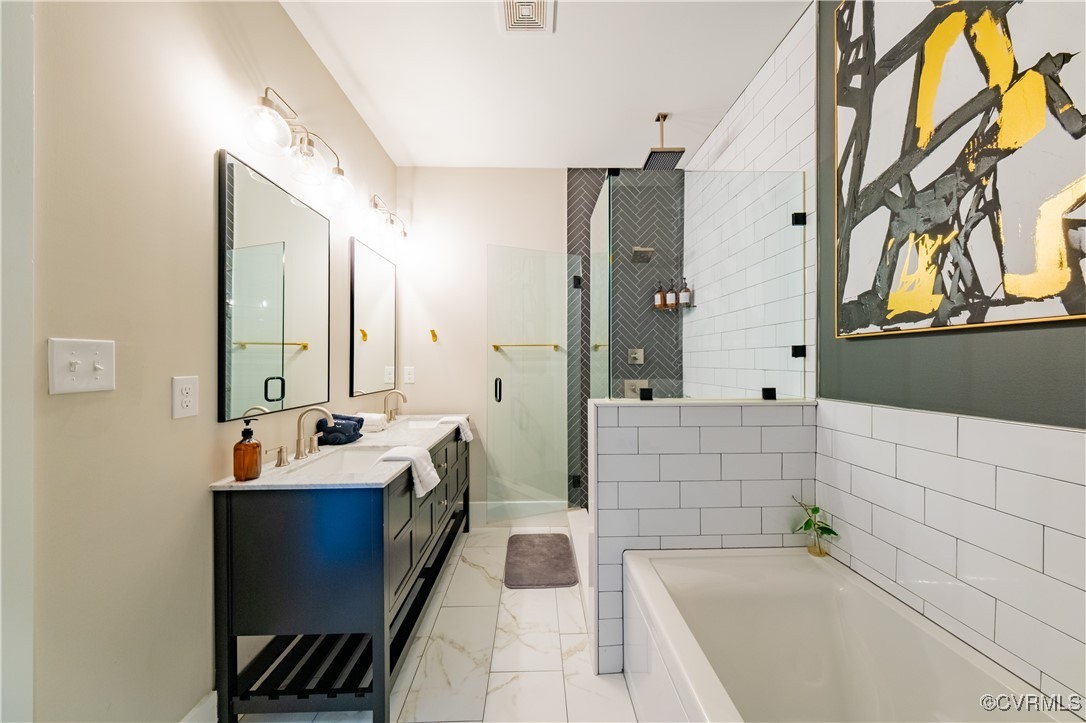 300 W 25th St
