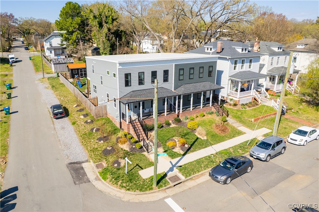 300 W 25th St