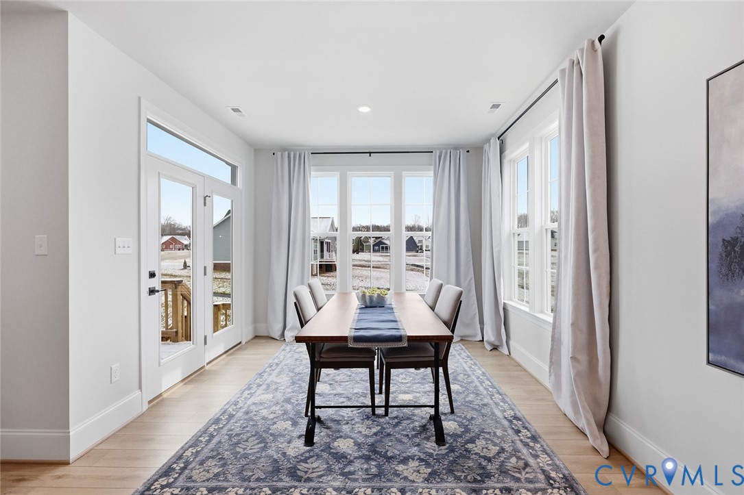 8473 Chimney Rock Dr