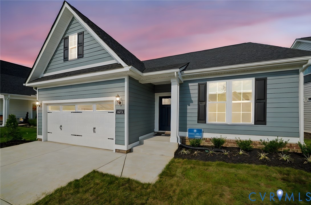 8473 Chimney Rock Dr