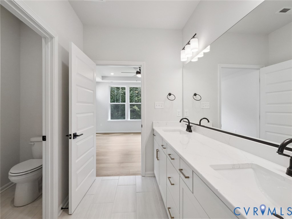 8505 Chimney Rock Dr