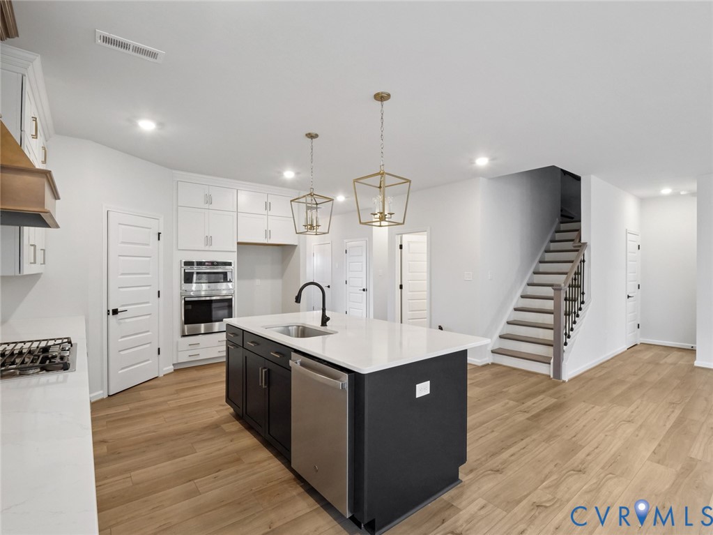 8505 Chimney Rock Dr