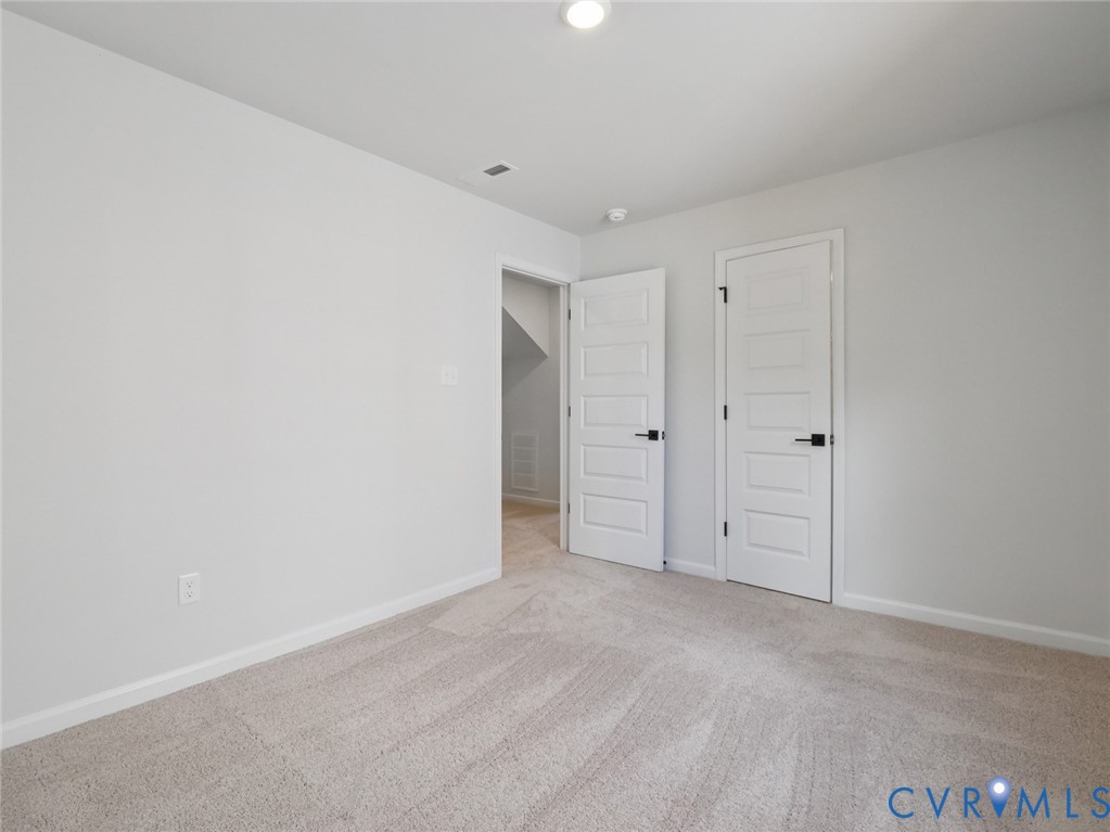 8505 Chimney Rock Dr