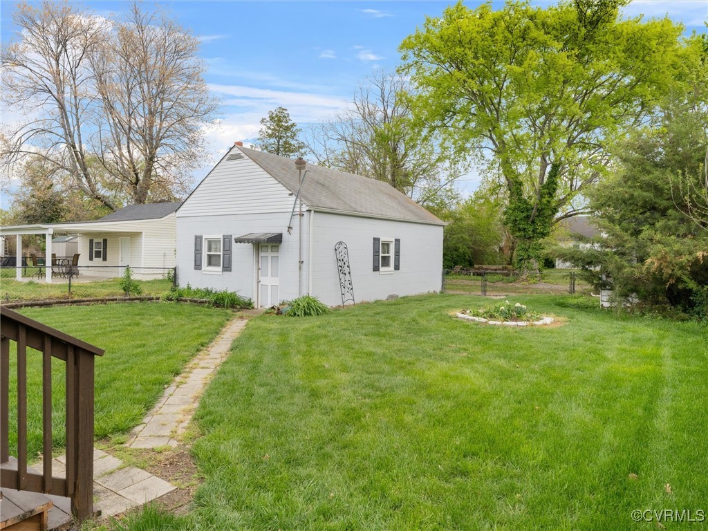 5317 Bloomingdale Ave