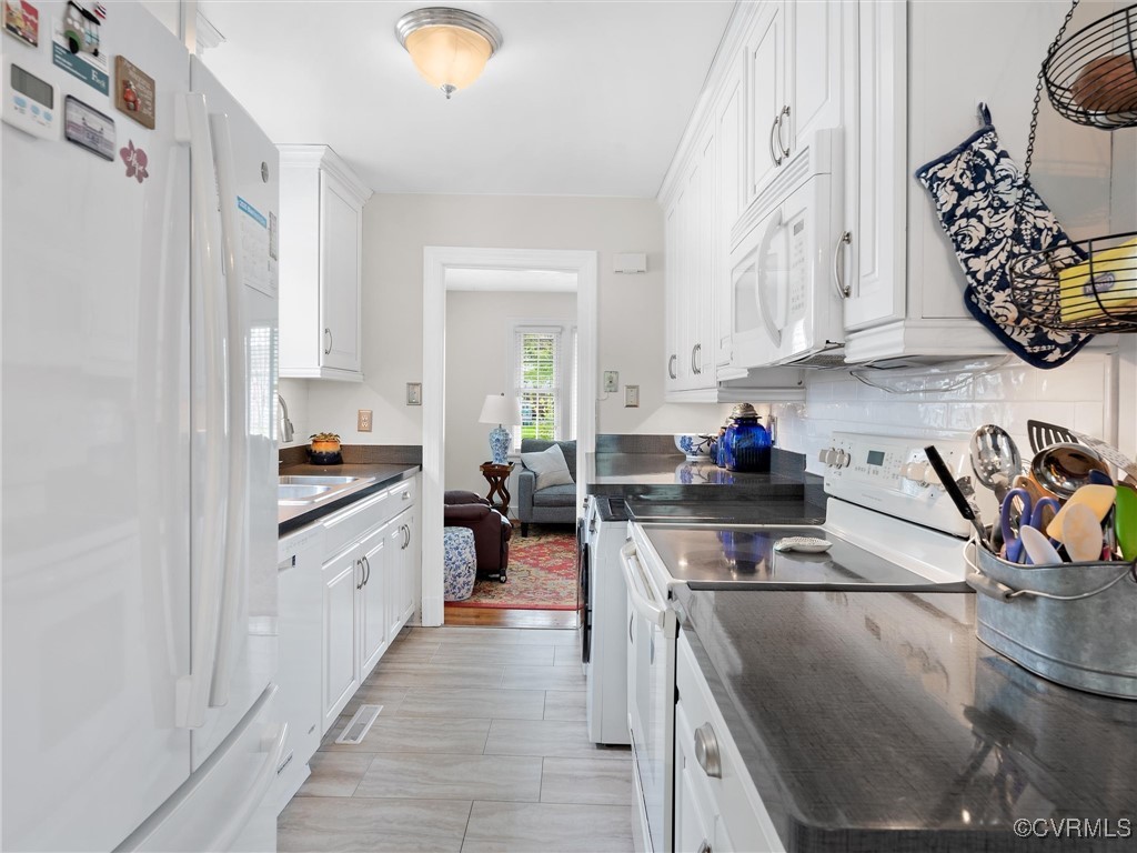 5317 Bloomingdale Ave