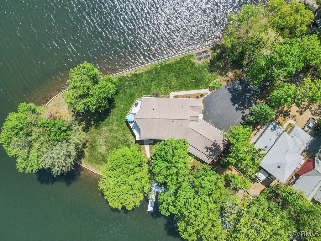 629 Cornwallis Ave