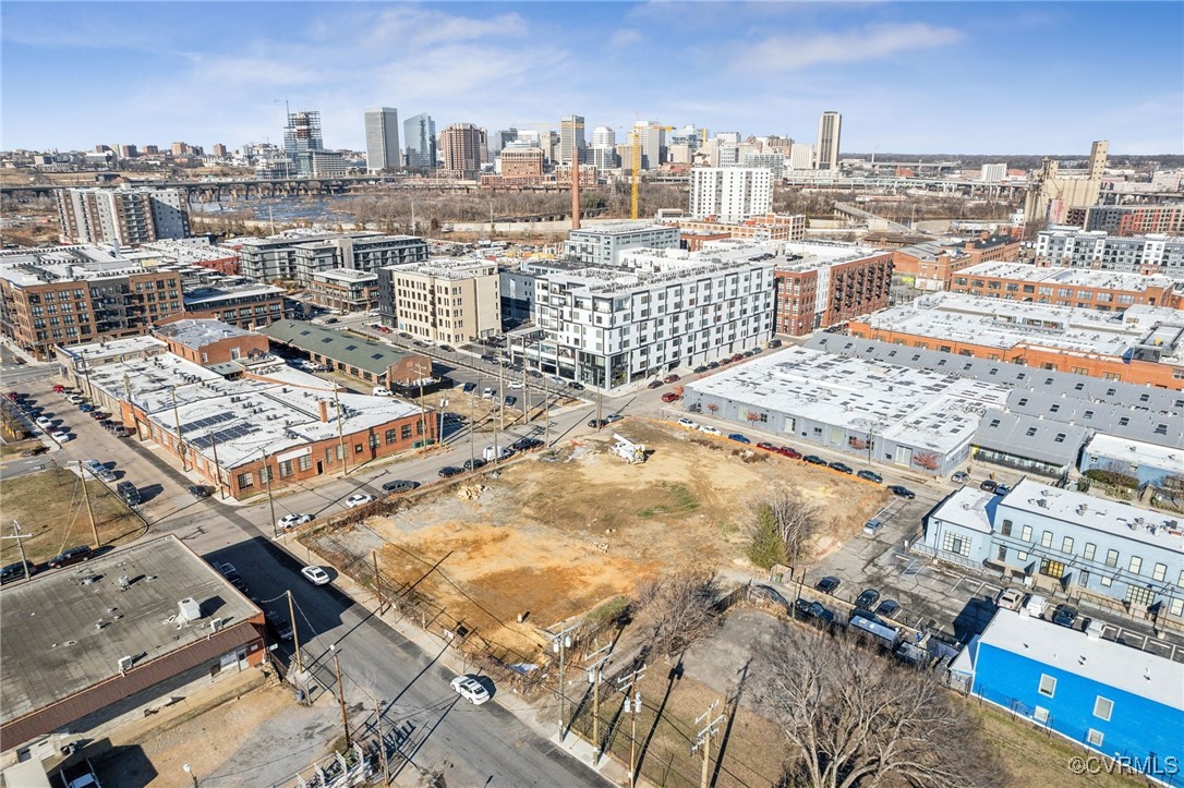 600 Decatur St