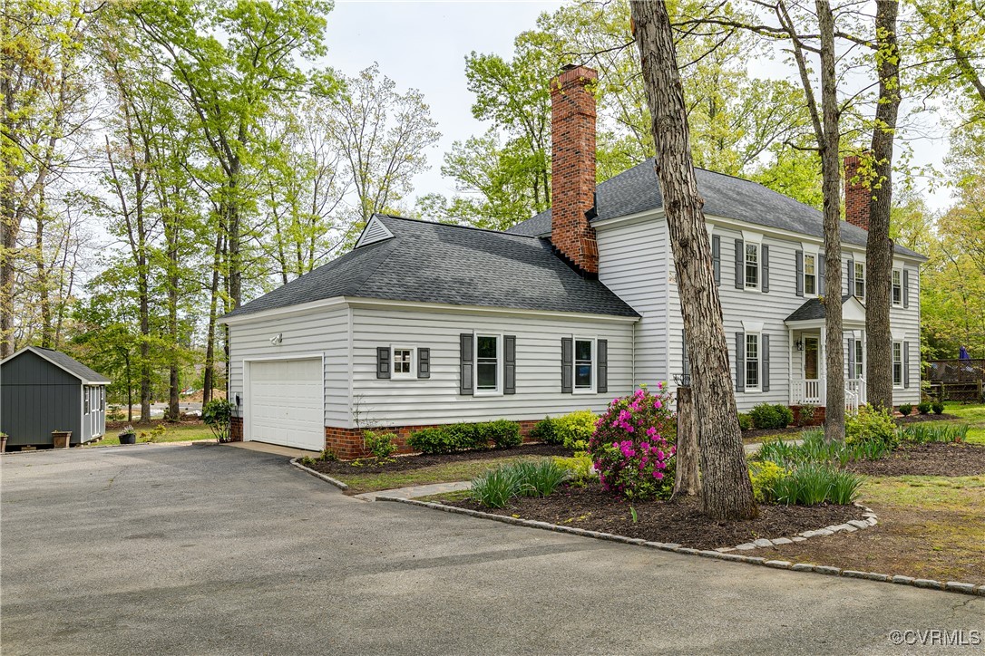 327 Huddersfield Dr