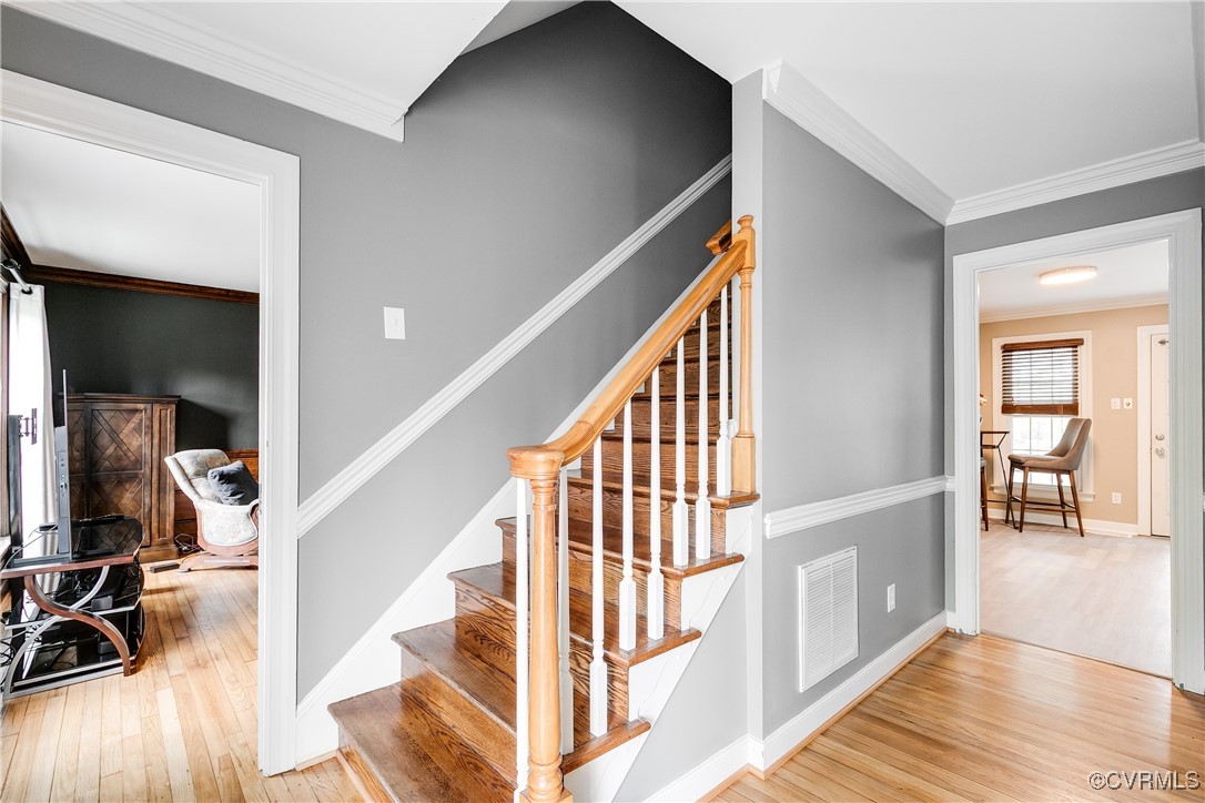 327 Huddersfield Dr