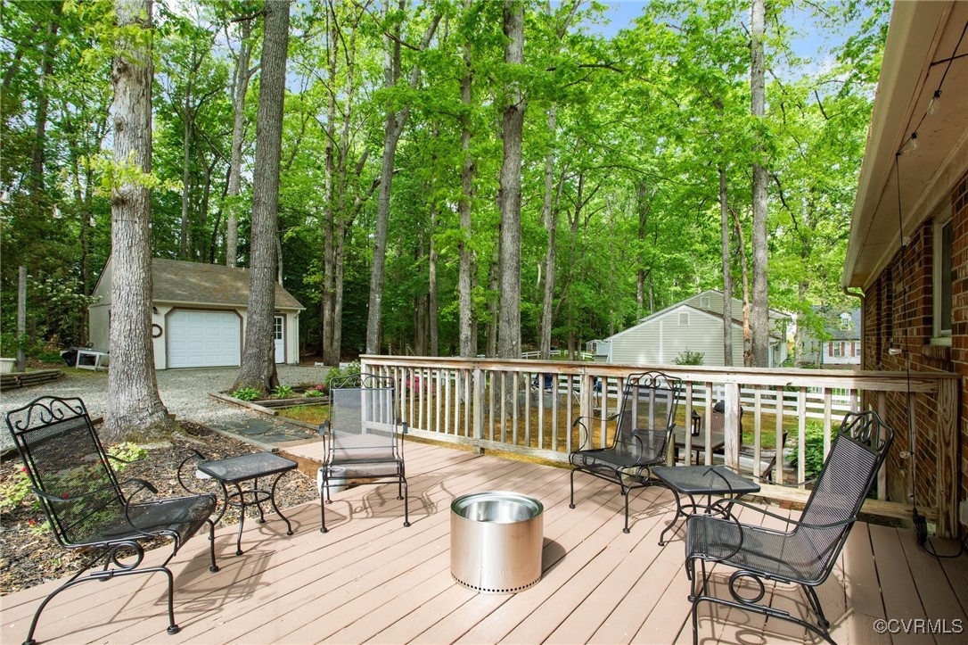 11217 Woodthrush Ct