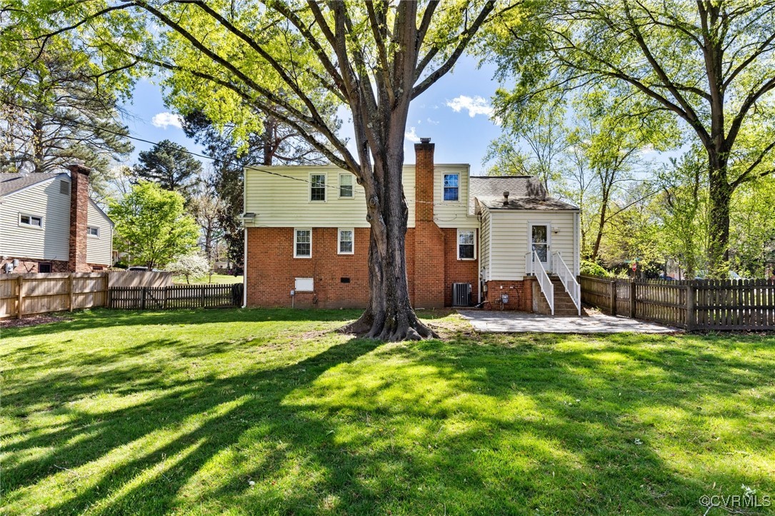 11410 Creekside Dr
