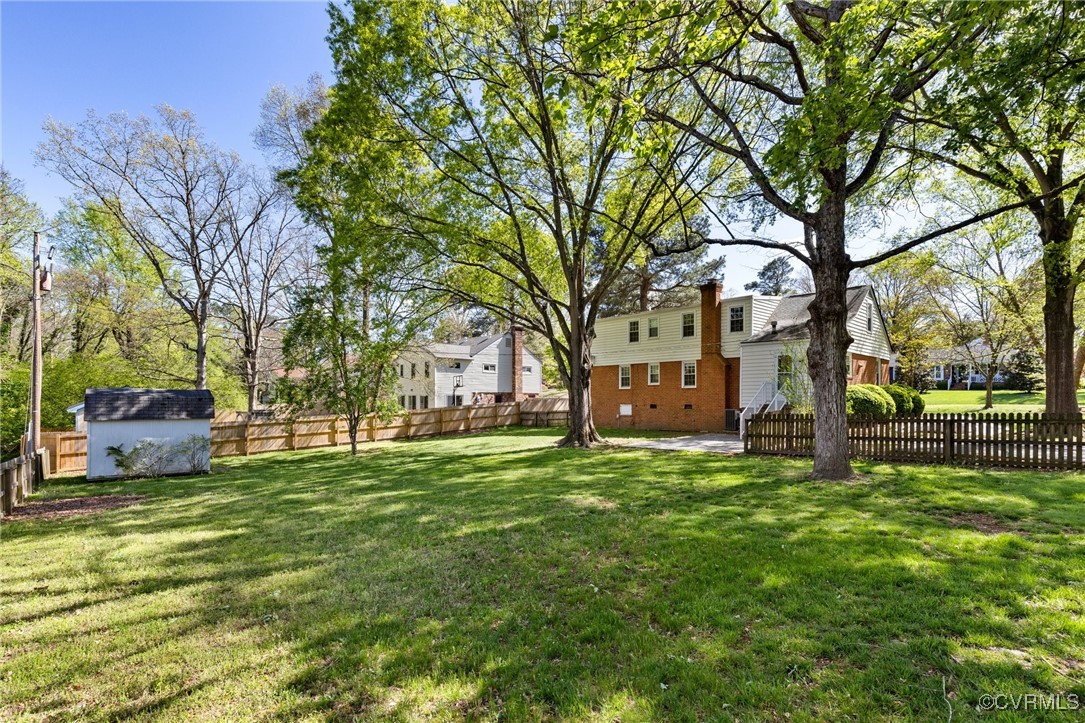 11410 Creekside Dr