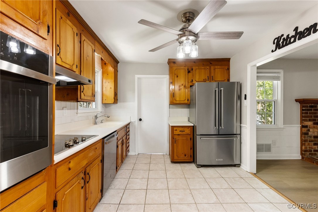 11410 Creekside Dr