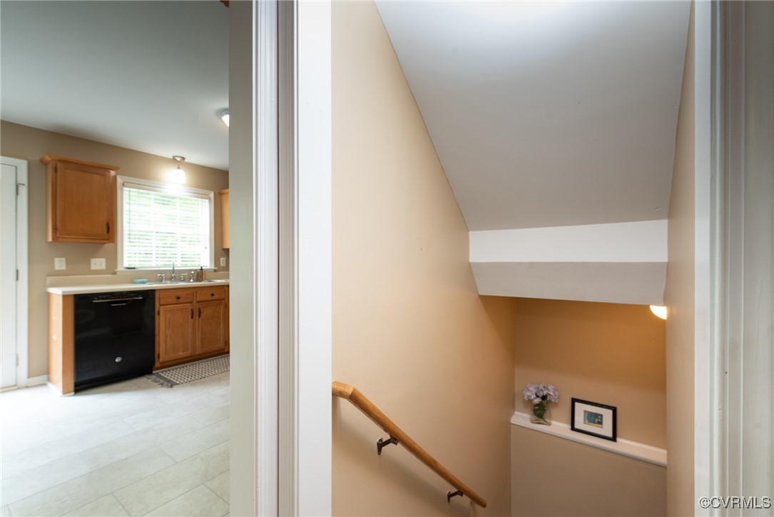 1396 Pine Creek Ridge Dr