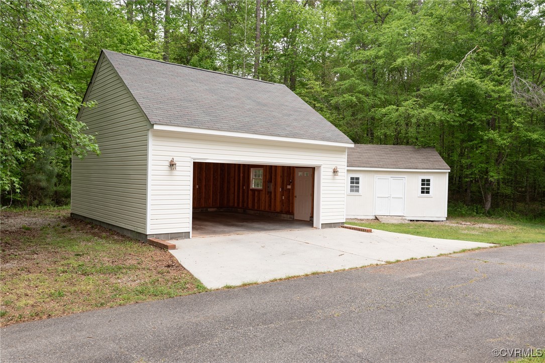 1396 Pine Creek Ridge Dr