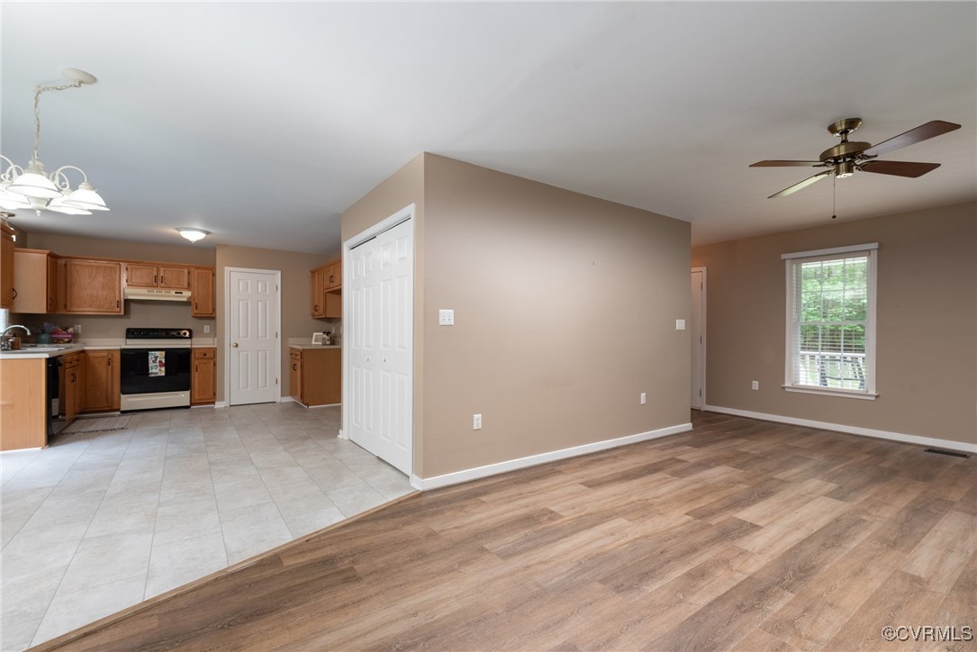 1396 Pine Creek Ridge Dr