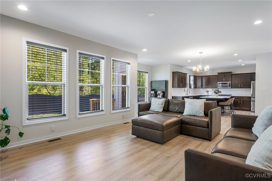 2517 Lilybank Ct
