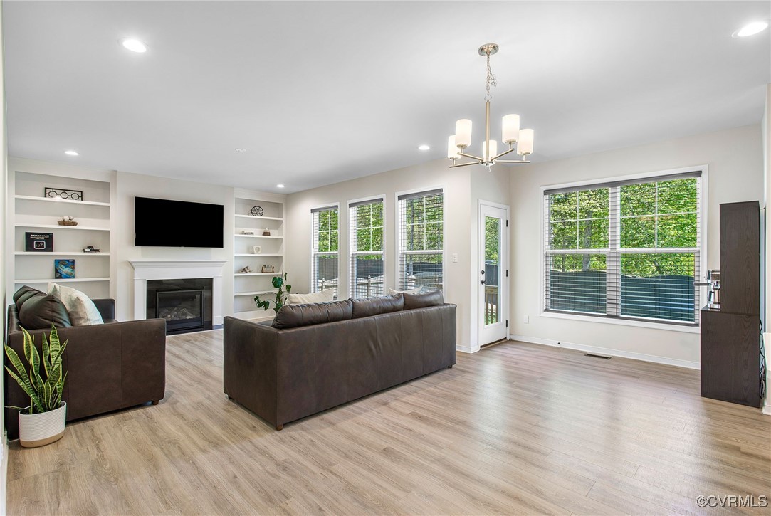 2517 Lilybank Ct