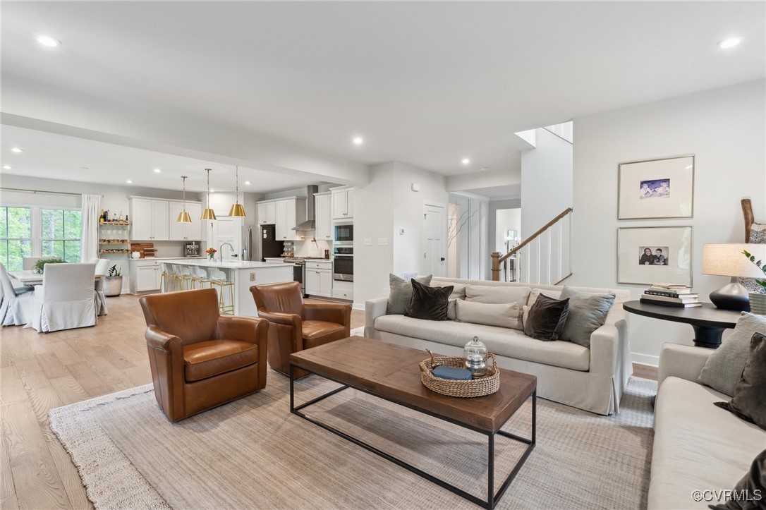 12700 Hemmingway Mews