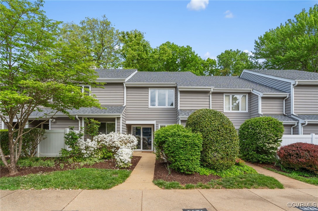 1433 Sycamore Mews Cir