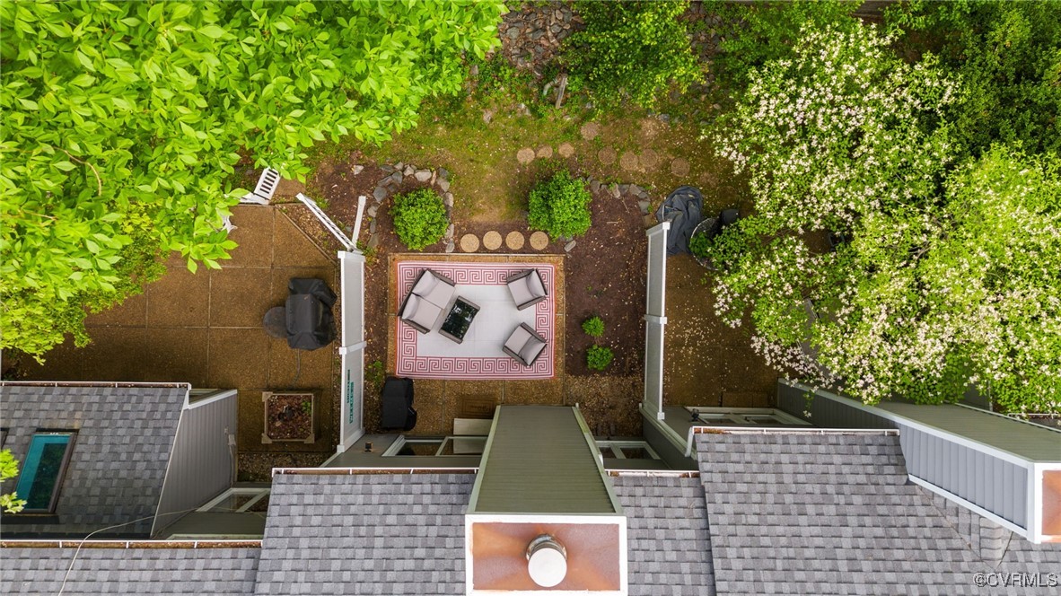 1433 Sycamore Mews Cir