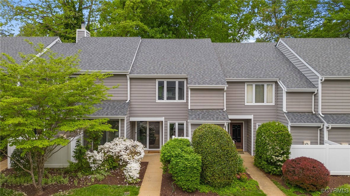 1433 Sycamore Mews Cir